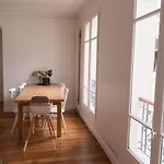 Nice Charming Apt In The 18Th Paris